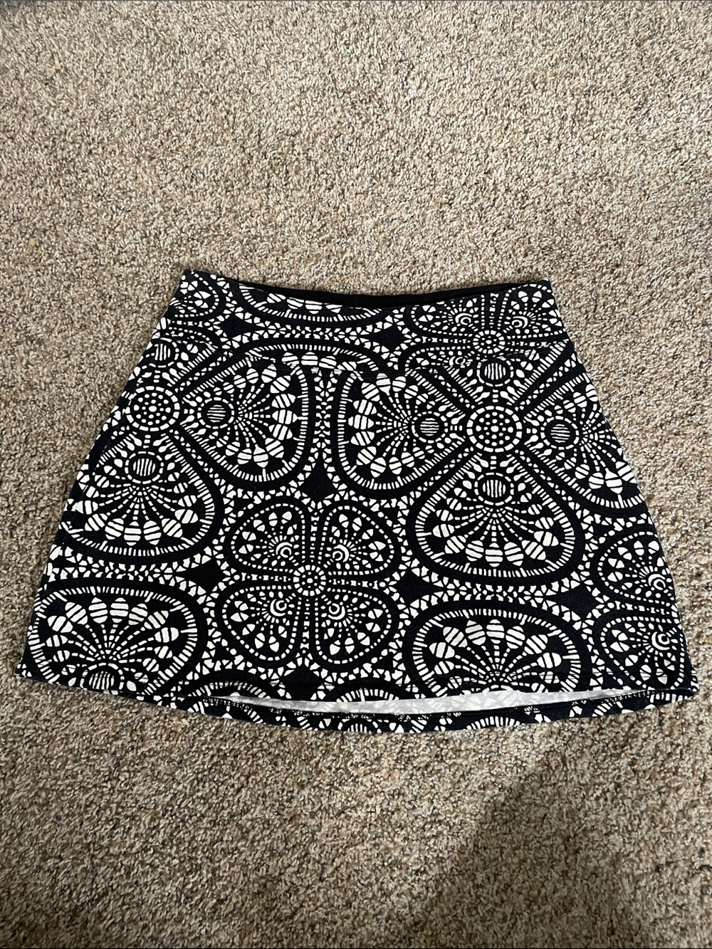 Patagonia Black and White Patterned Women's Skirt size S